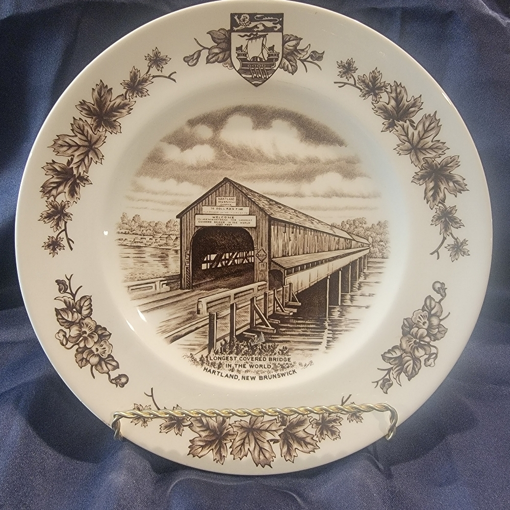 (J19) The collectors series of Atlantic Canada by woods and sons Plate